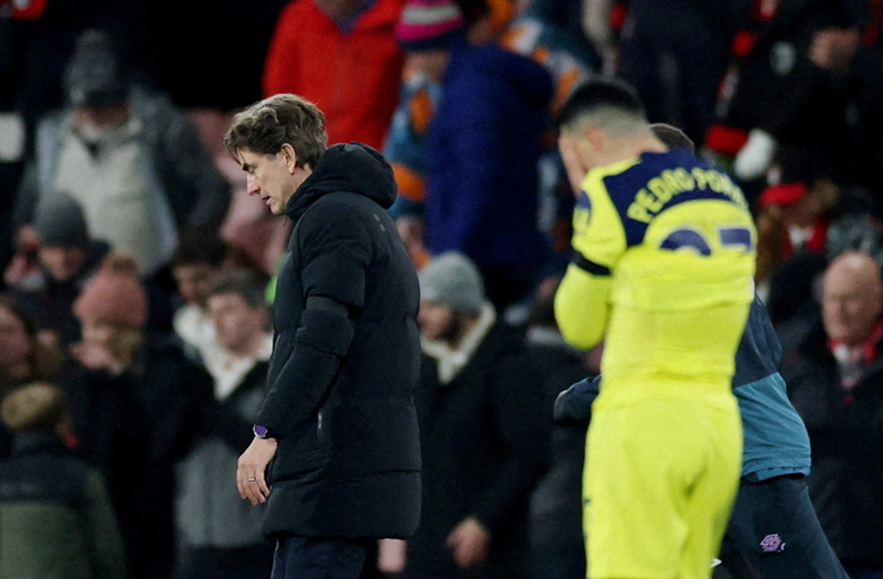 HLV bị sa thải gây tranh cãi: Khi nhẫn nại là thứ xa xỉ