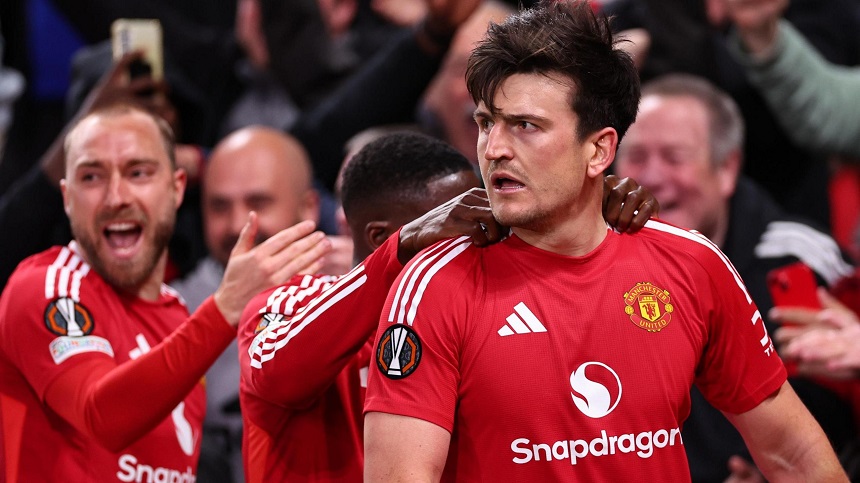 Manchester United khủng hoảng: Đế chế lạc lối