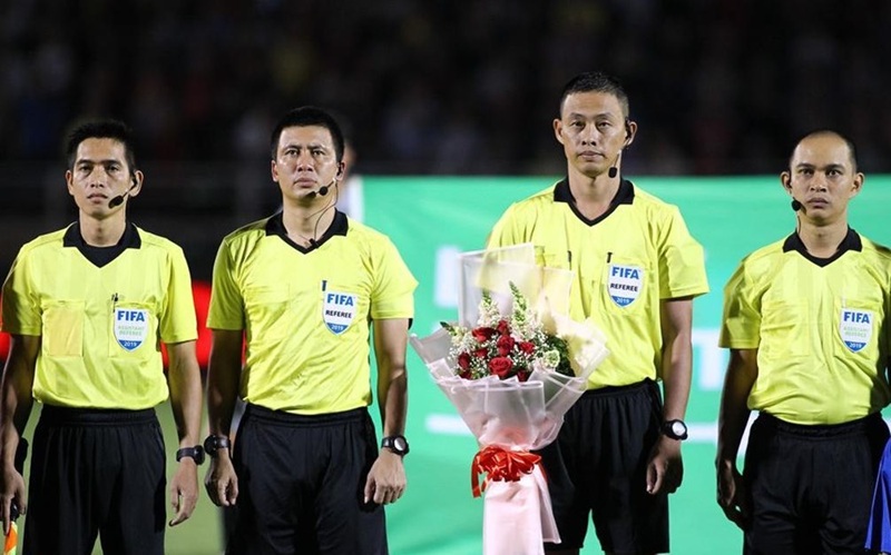 Trọng tài Việt Nam: Bản lĩnh trước áp lực và cuộc chơi công nghệ