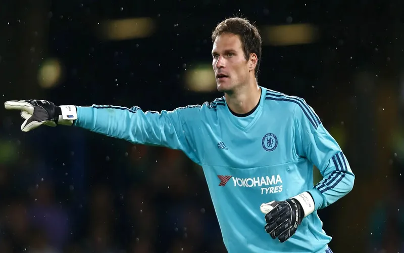 top 8 thu mon chelsea xuat sac nhat trong lich su