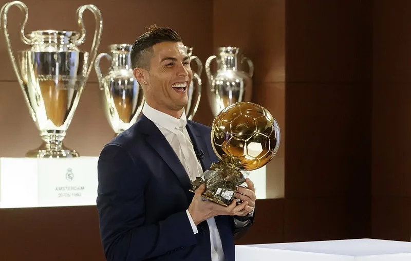 ronaldo co bao nhieu qua bong vang hanh trinh huyen thoai